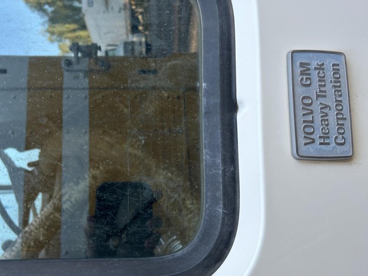 1989-volvo-fe6-image-20