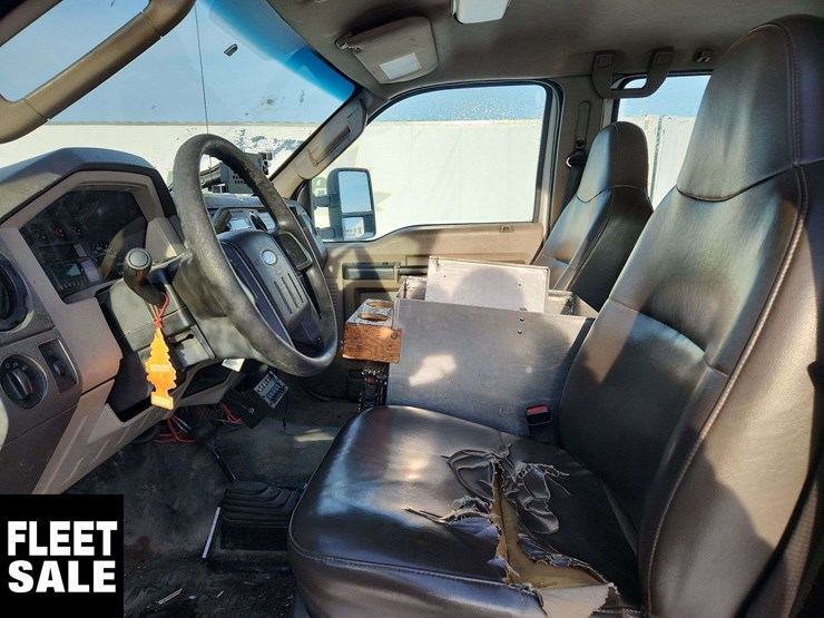 2009-ford-f550-image-14