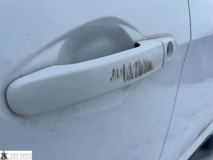 2010-chevrolet-equinox-ls-image-28