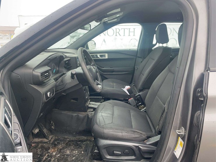 2020-ford-explorer-police-interceptor-image-14