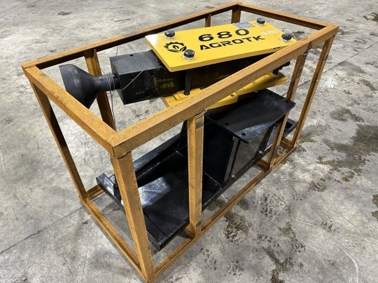 2025-agt-pd680-pz-post-driver-image-1