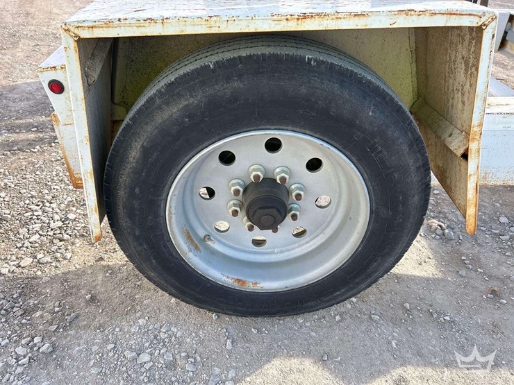 2016-american-eagle-reel-trailer-image-13