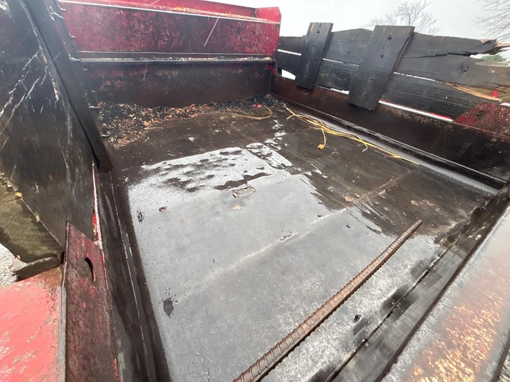 #1104-•-1992-chevrolet-c3500-w/-8ft-dump-image-8