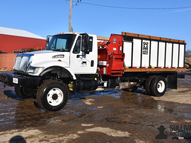 2007-international-7400-image-1