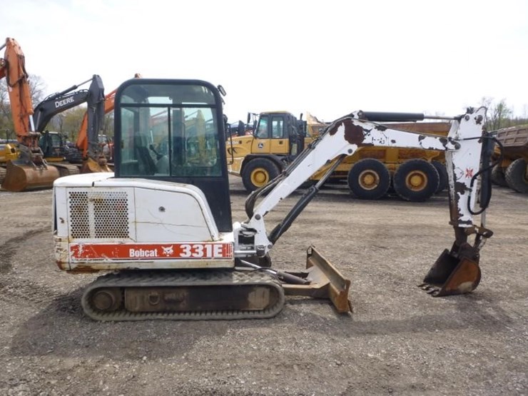 2001-bobcat-331e-image-3