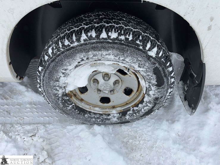 2014-dodge-1500-image-14