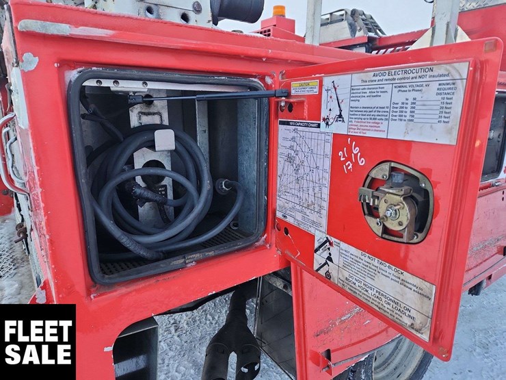 2011-ford-f550-image-35