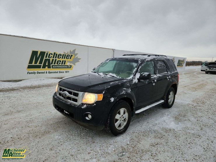 2012-ford-escape-xlt-image-1