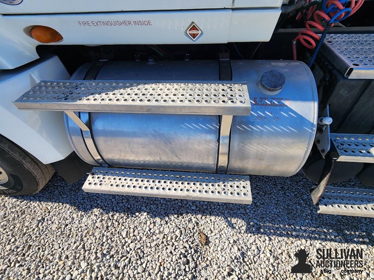 2010-international-prostar-image-19