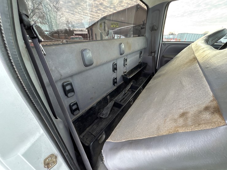 2002-dodge-ram-2500-image-32