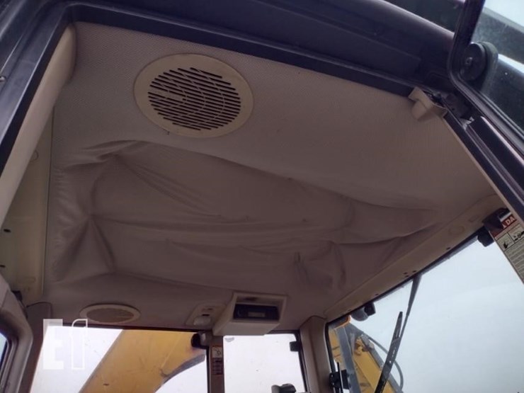 2010-john-deere-7130-image-17