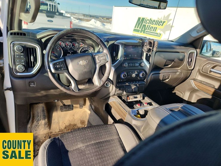 2022-chevrolet-silverado-1500-image-16