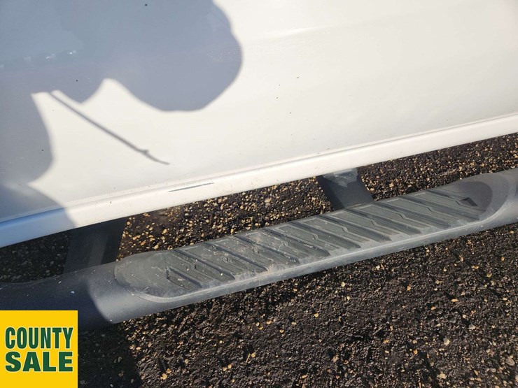 2022-chevrolet-silverado-1500-image-36