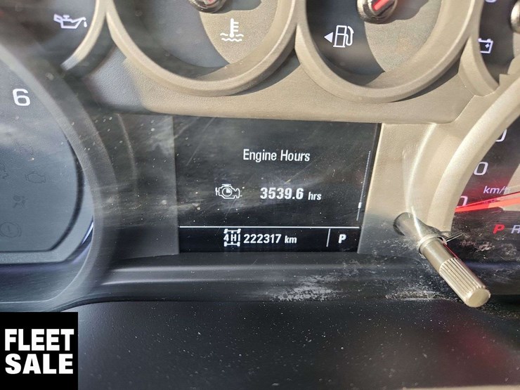 2019-chevrolet-silverado-1500-image-25