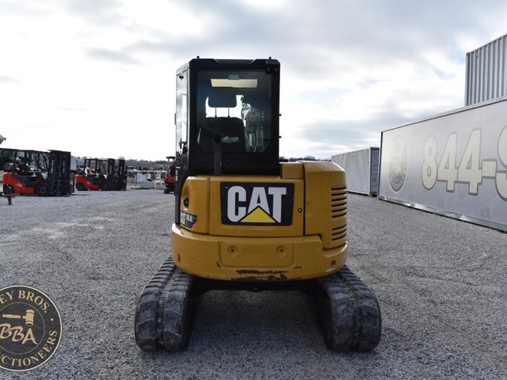 2019-caterpillar-305.5e2-cr-image-5