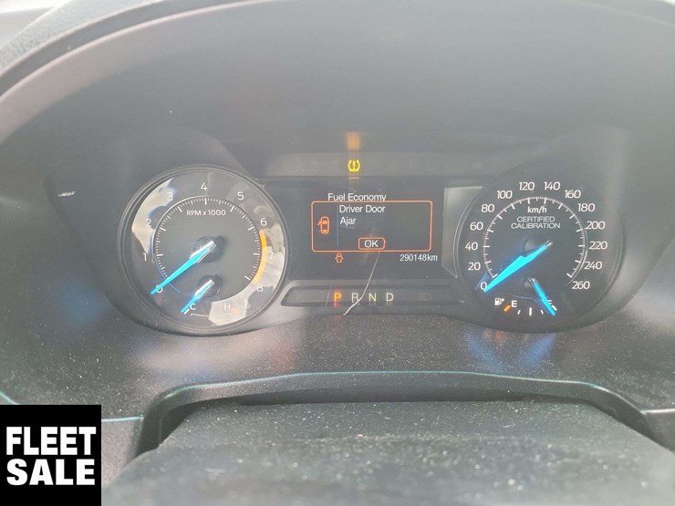 2016-ford-explorer-image-17