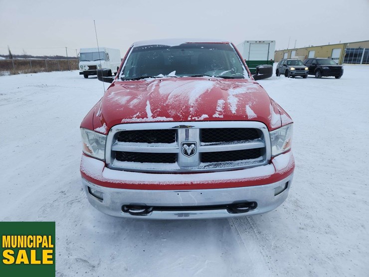 2012-dodge-1500-image-9