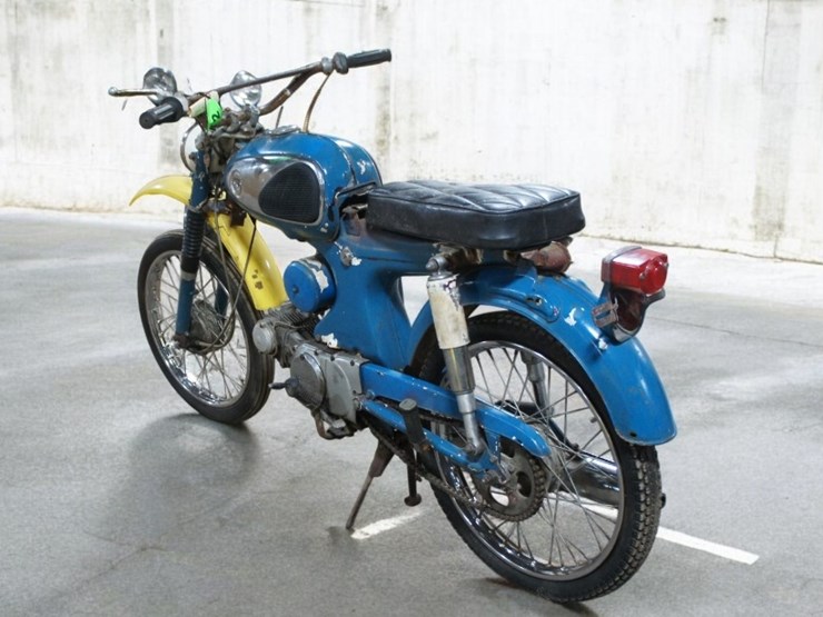 honda-s90-motorcycle-image-6