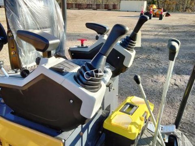 #115-•-mini-excavator---gas-(sdle18p)-image-6