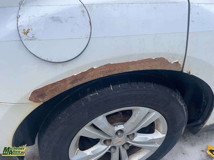 2015-chevrolet-equinox-image-24