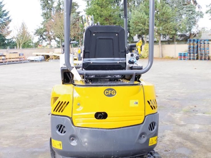 2025-cfg-industrial-qk18r-mini-excavator-w/-pilot-system,-rato-gasoline-engine,-unused-image-14