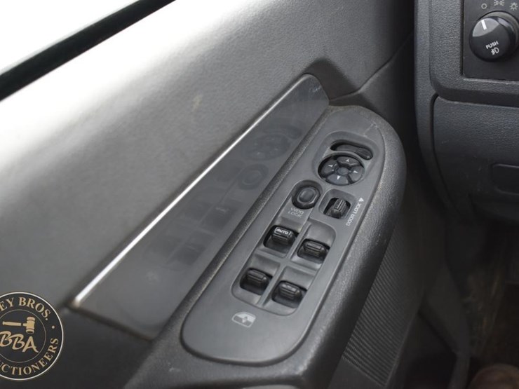 2007-dodge-ram-3500-image-34