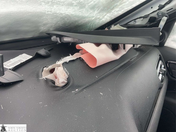 2023-dodge-durango-image-13