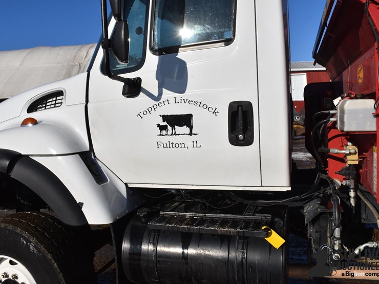 2007-international-7400-image-16