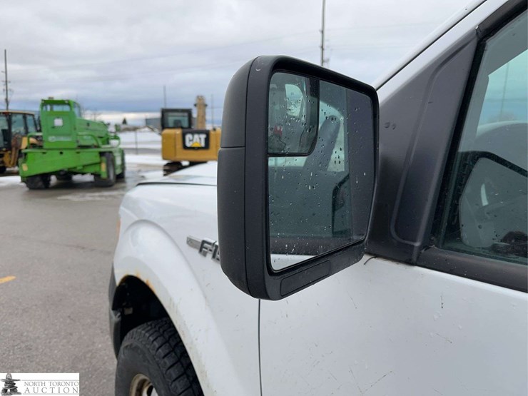 2011-ford-f150-image-34