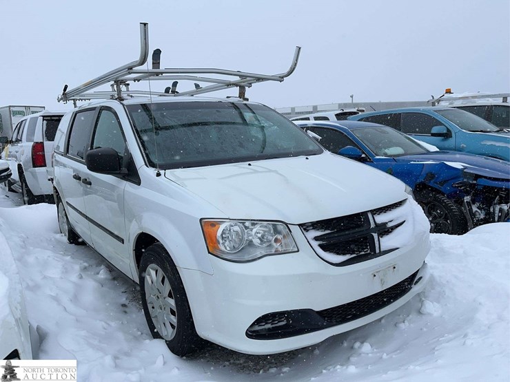 2015-ram-tradesman-image-3