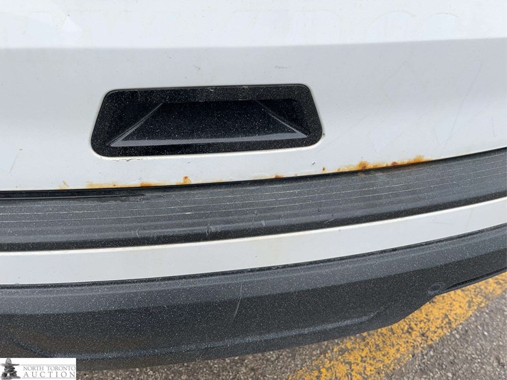 2018-ford-explorer-image-41