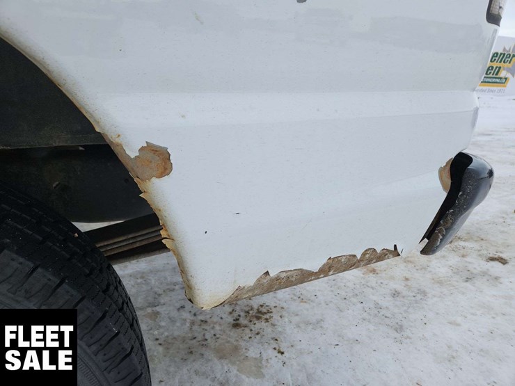 2013-ford-cargo-image-38