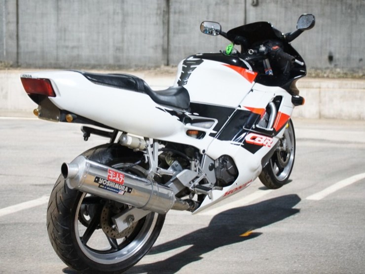1994-honda-cbr600f2-motorcycle-image-3