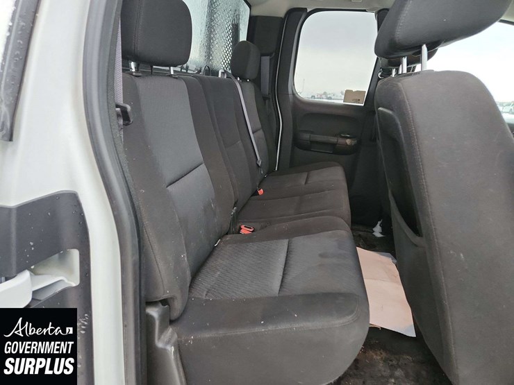 2011-chevrolet-silverado-1500-lt-image-17