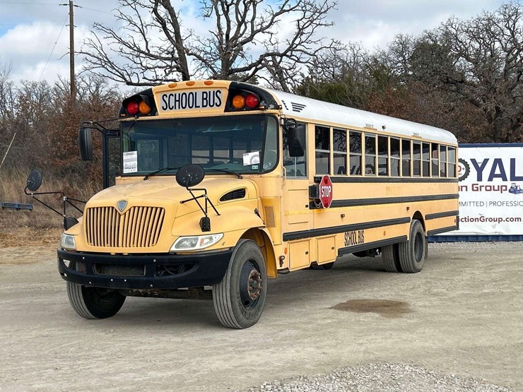 2009-ic-corporation-pb105-school-bus-image-1