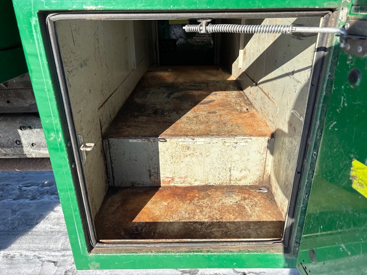 2017-ford-f550-image-27