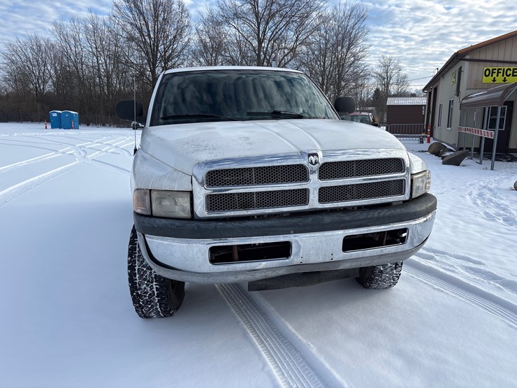 2002-dodge-ram-2500-image-5
