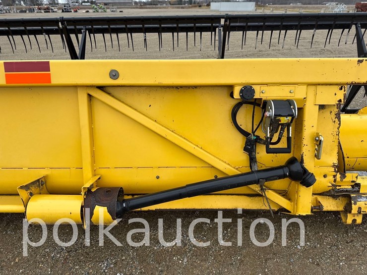 new-holland-73c-image-4