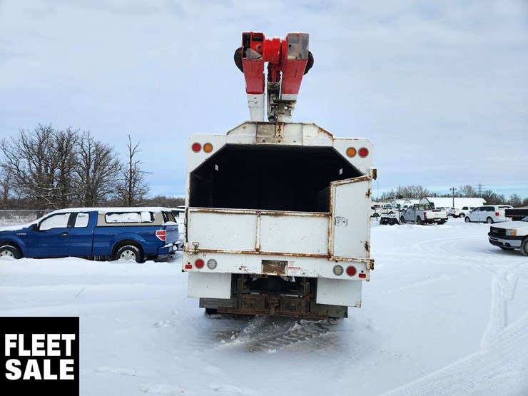 2020-freightliner-m2-106-image-6