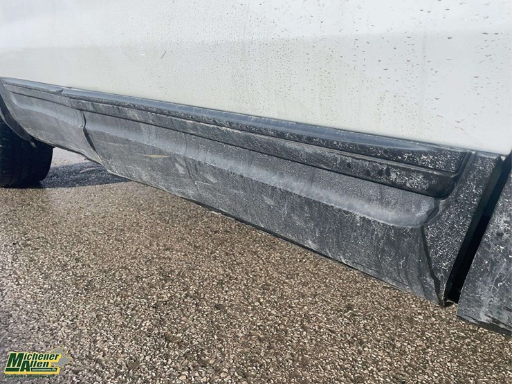 2014-ford-explorer-image-30