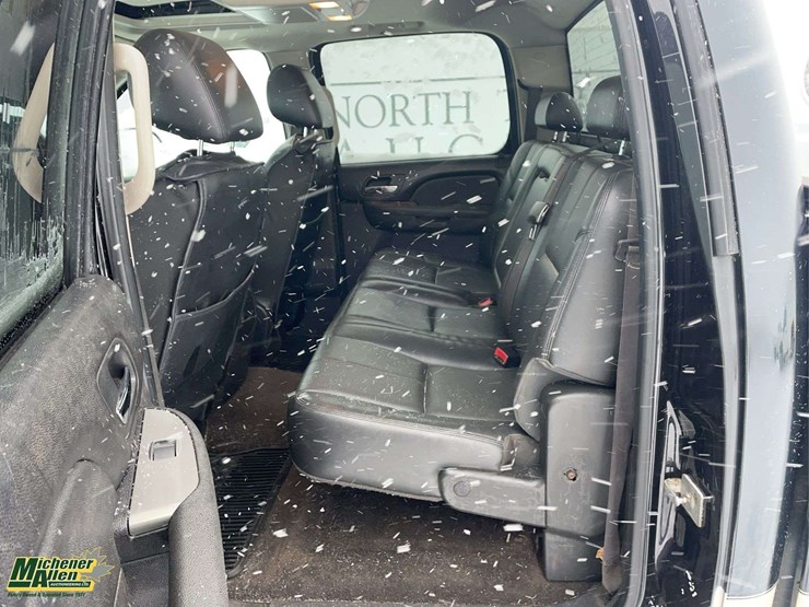 2012-chevrolet-silverado-1500-image-25