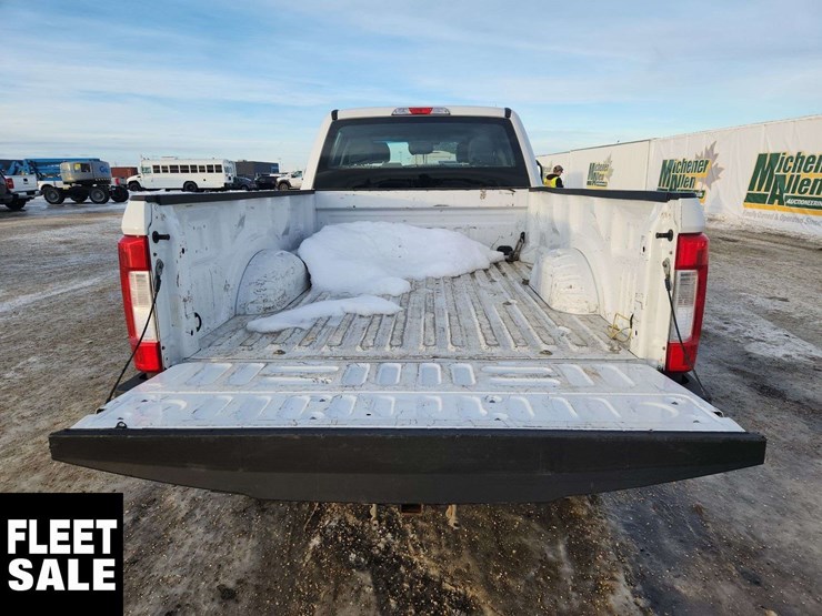 2019-ford-f350-image-10