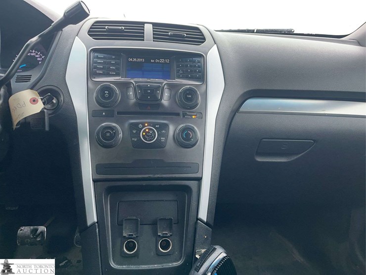 2014-ford-explorer-police-interceptor-image-16