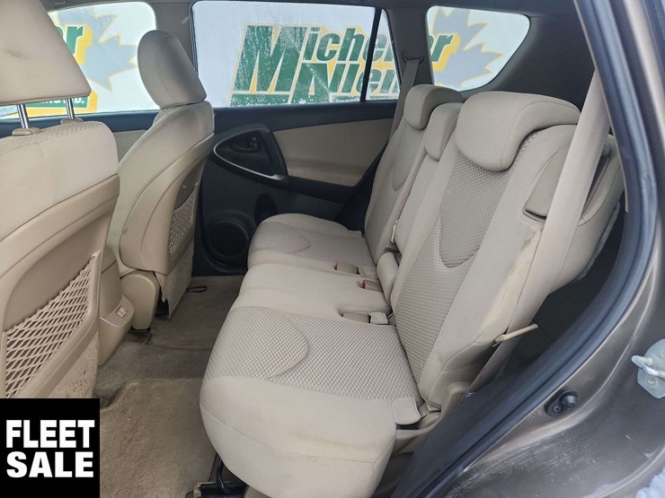 2009-toyota-rav4-image-25