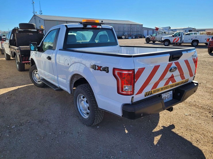 2017-ford-f150-xl-image-4