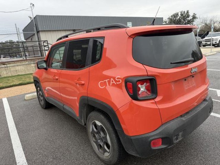 2016-jeep-renegade-image-8