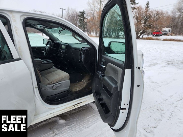 2018-chevrolet-silverado-1500-image-22