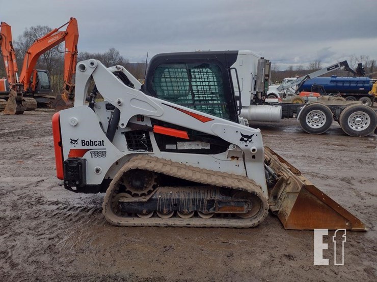 2017-bobcat-t595-image-3