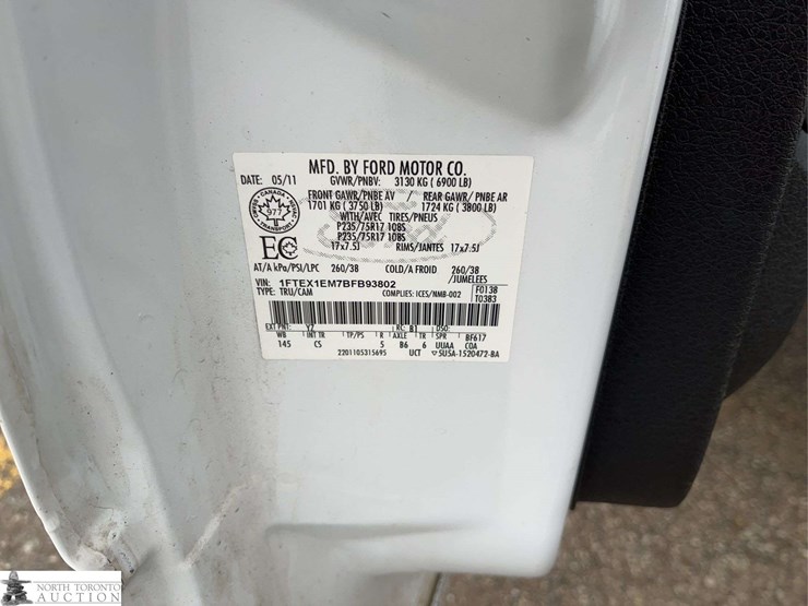 2011-ford-f150-image-14