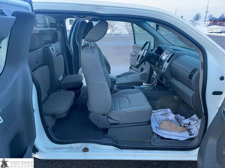 2017-nissan-frontier-image-23